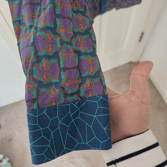 DISNEY PARKS Marvel Mens Black Panther Wakanda Forever button down shirt Size XL - Picture 4 of 6